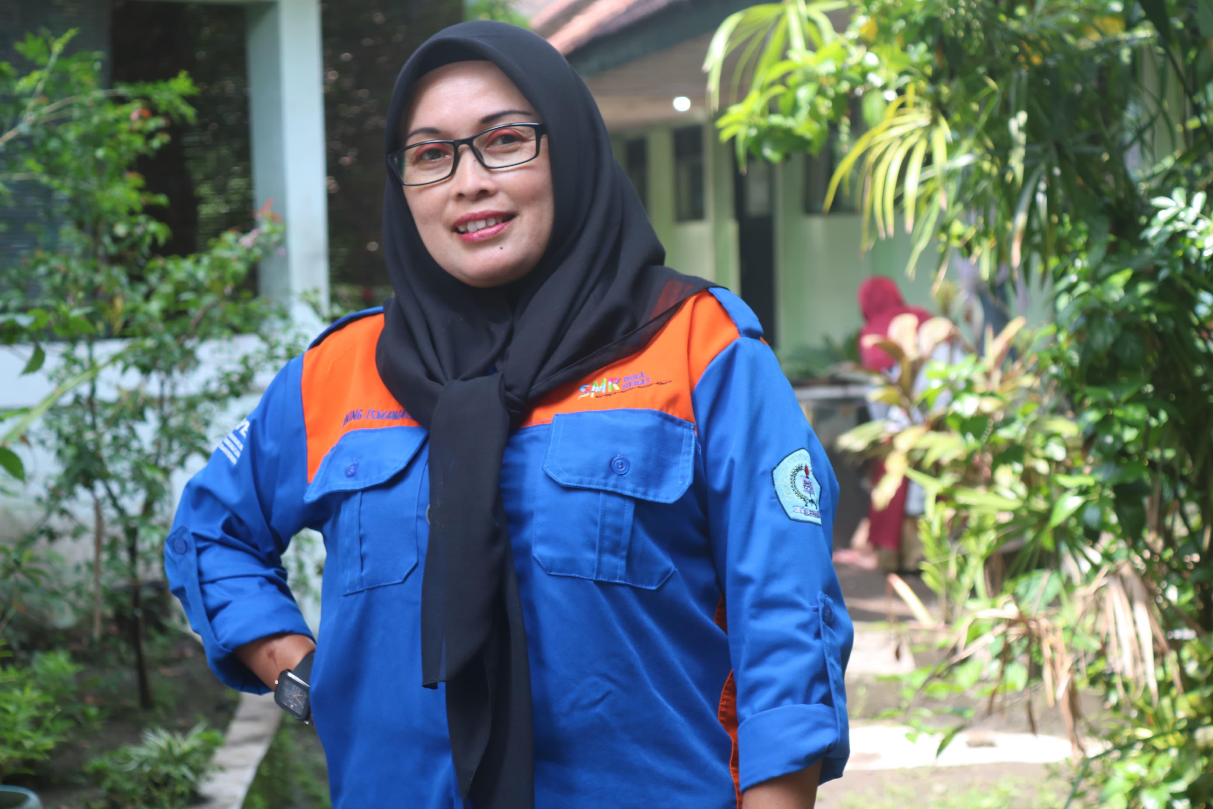 Hening Ismawati, S.Pd.